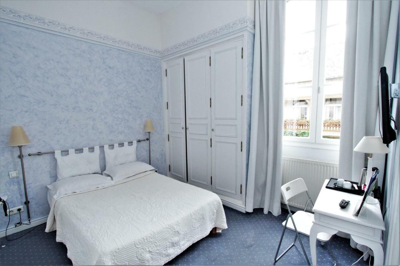 Hotel Le Regent Villers-Cotterets  Exterior photo