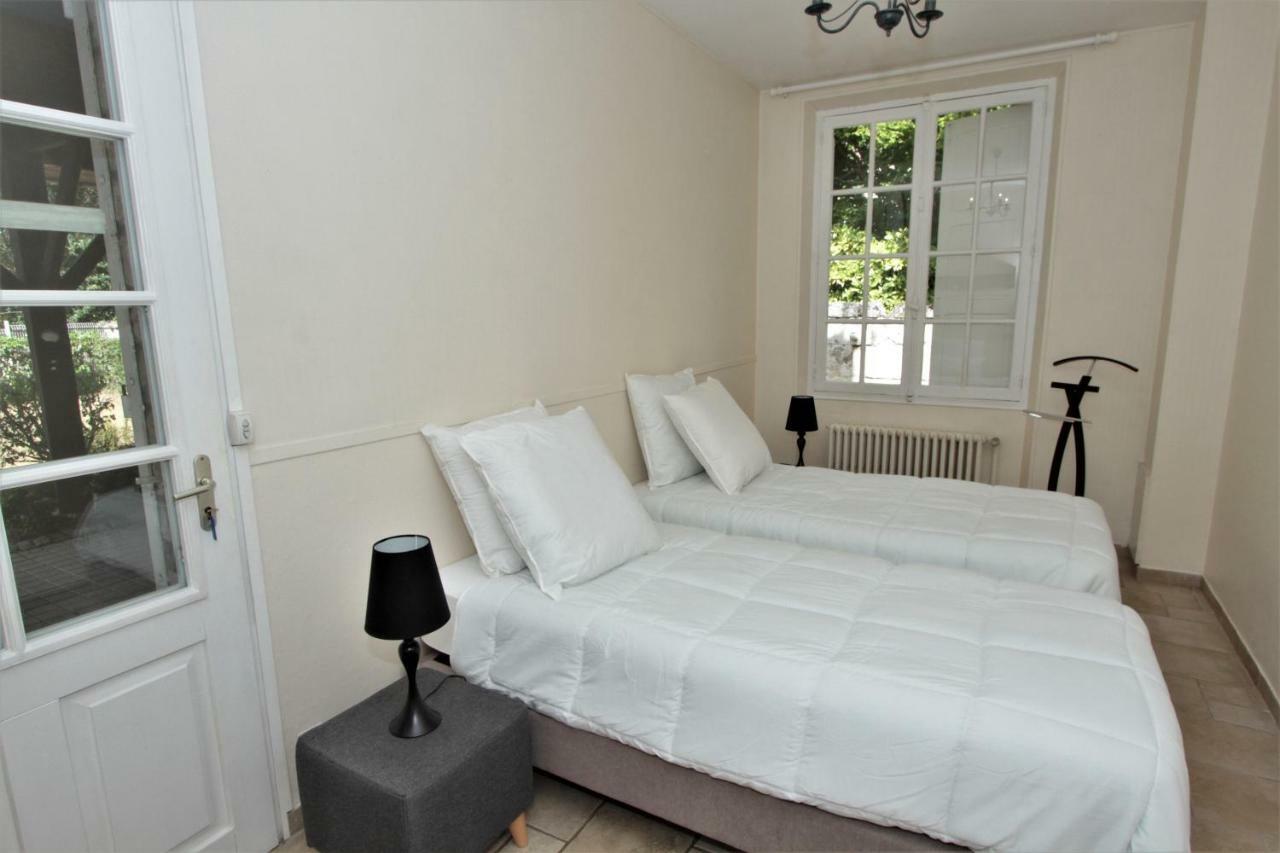 Hotel Le Regent Villers-Cotterets  Exterior photo